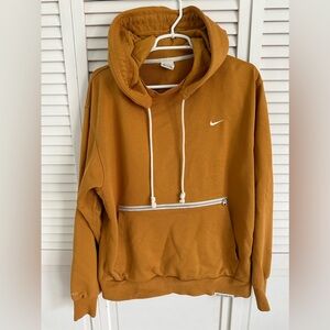 Men's Nike Standard Issue Basketball Pullover Hoodie